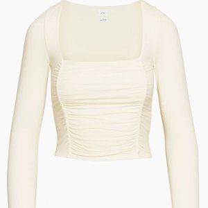 Aritzia / Wilfred crop long sleeve top